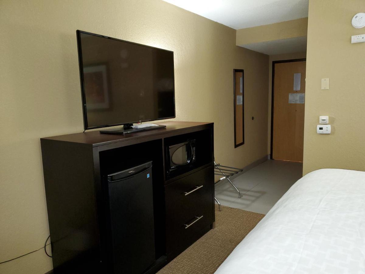 Western North Hotel 3*